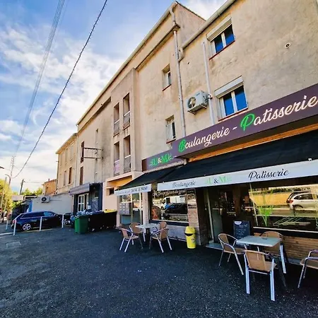 T2 - 35m2 + Coin Terrasse - Parking Facile Apartament