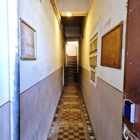 T2 - 35m2 + Coin Terrasse - Parking Facile Apartament