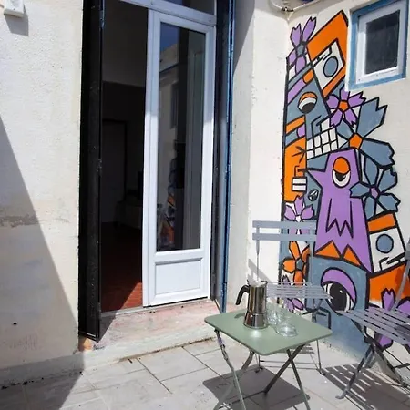 Apartament T2 - 35m2 + Coin Terrasse - Parking Facile Tulon